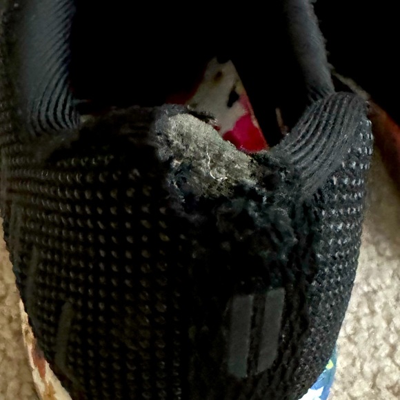 NOBULL Women’s Floral Trainer - Picture 8 of 10